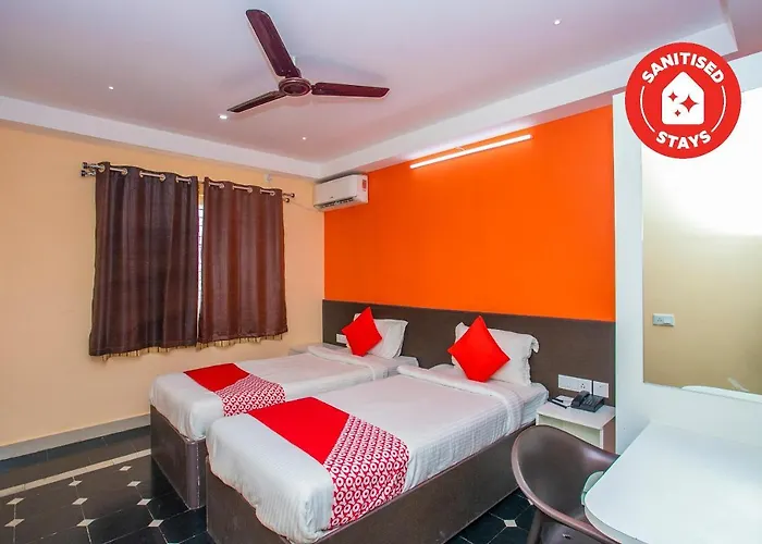 Oyo 22837 Chairmen'S Hotel Bangalore