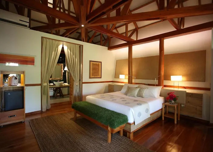Donatela Resort And Sanctuary Panglao