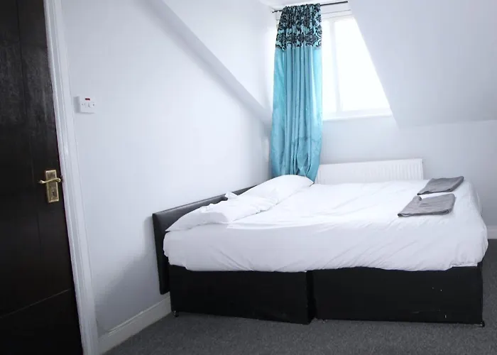 Clock House Hotel - London Croydon