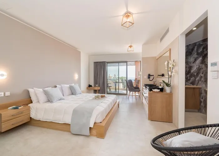 Lilium Luxury Suites Agia Marina
