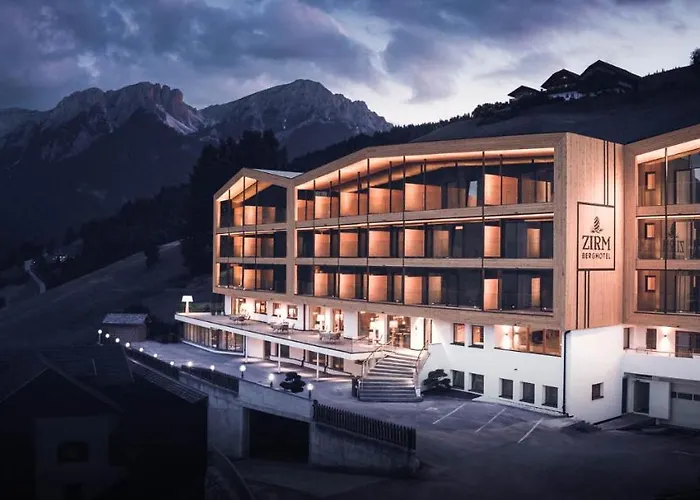 Kronplatz-Resort Berghotel Zirm Olang