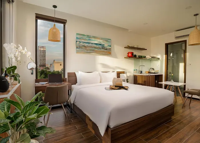Dragon View Riverfront Hotel Da Nang