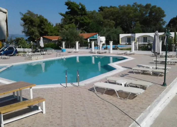 Umbrella Beach Apartments Kavos