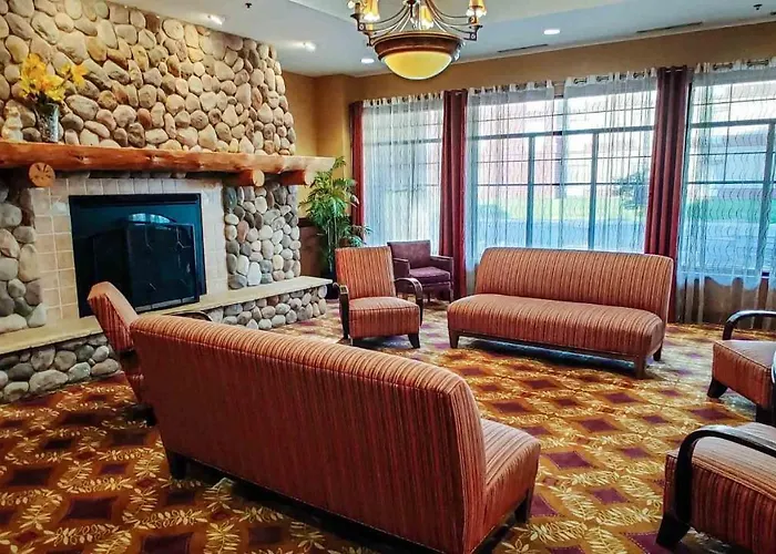 Doubletree By Hilton Owatonna Hotel