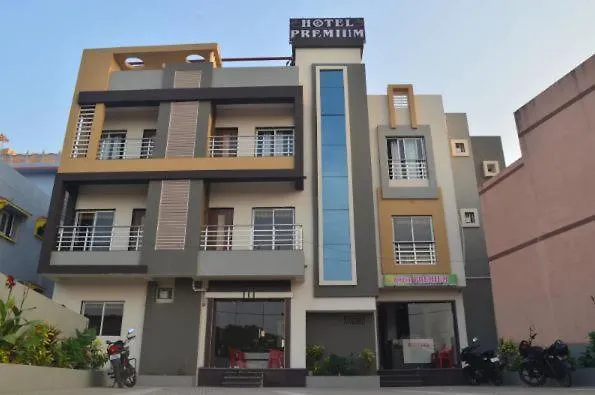 Premium Hotel Near Nagoa Beach Diu