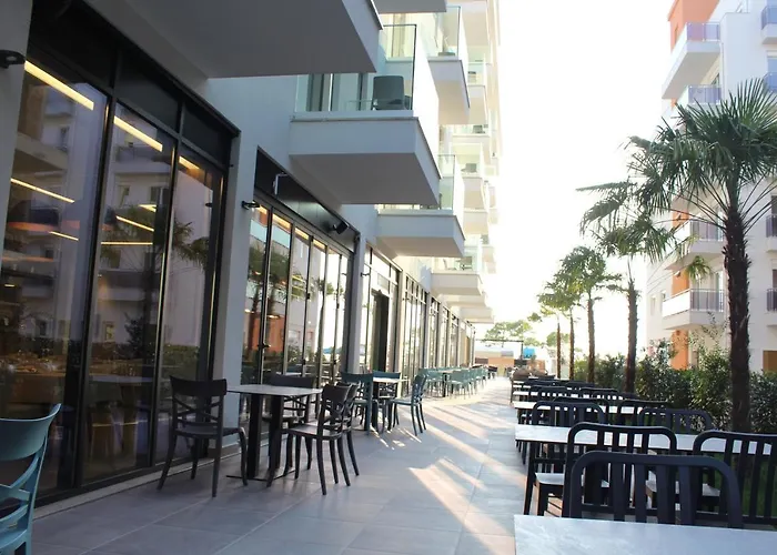 Hotel Bar Restaurant Triumf Shengjin