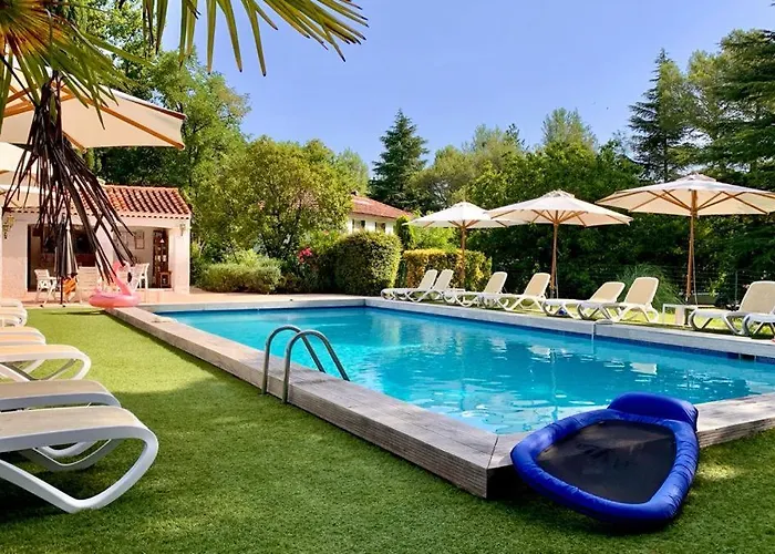 Résidence Miro, gîtes climatisés avec piscine et tennis Les Arcs-sur-Argens