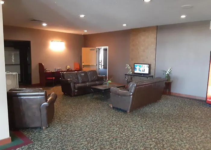 Vegas Minot Hotel