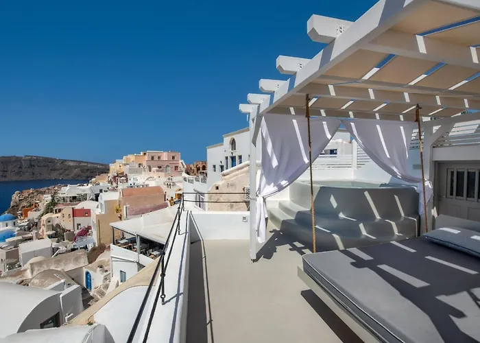 Kaleidoscope Oia Suites