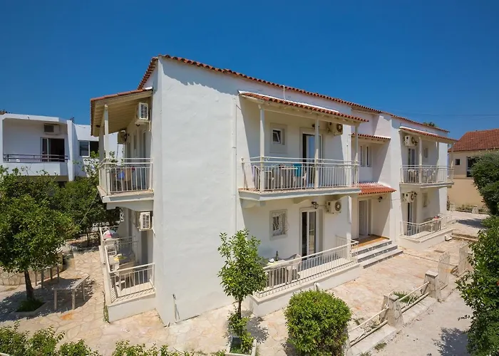 Paralia Studios Kavos