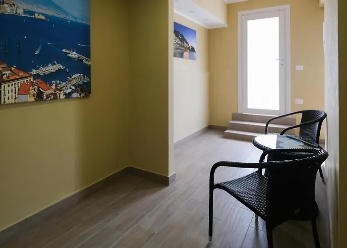 Royal Dante Bed & Breakfast Naples
