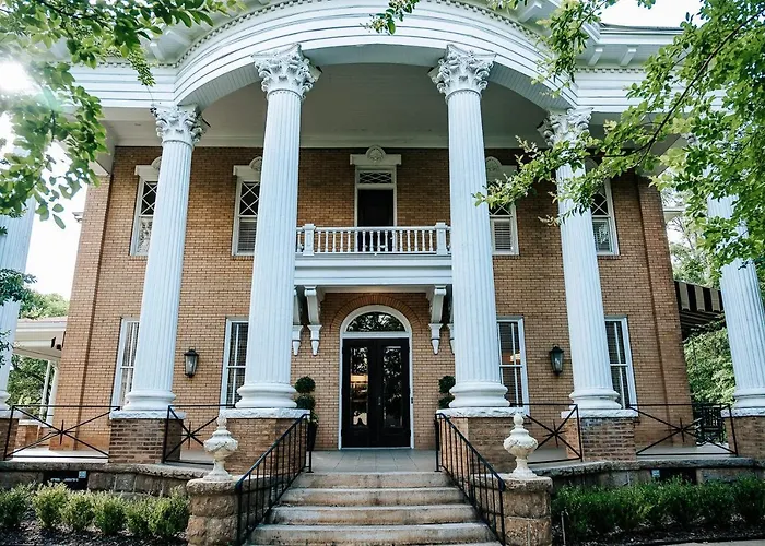 Heritage House Bed & Breakfast - Boutique Adults-Only Inn Opelika