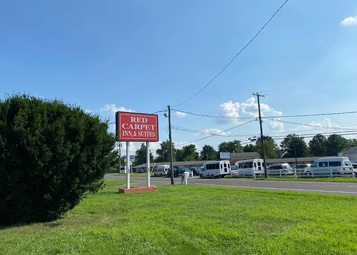 Red Carpet Inn & Suites Wrightstown
