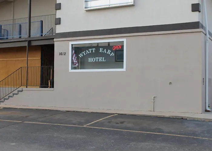 Wyatt Earp Hotel Dodge City