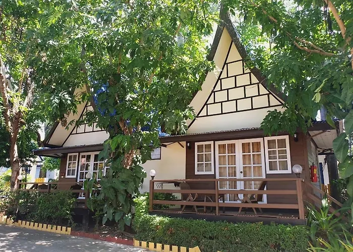 Luna Hut Resort Hua Hin