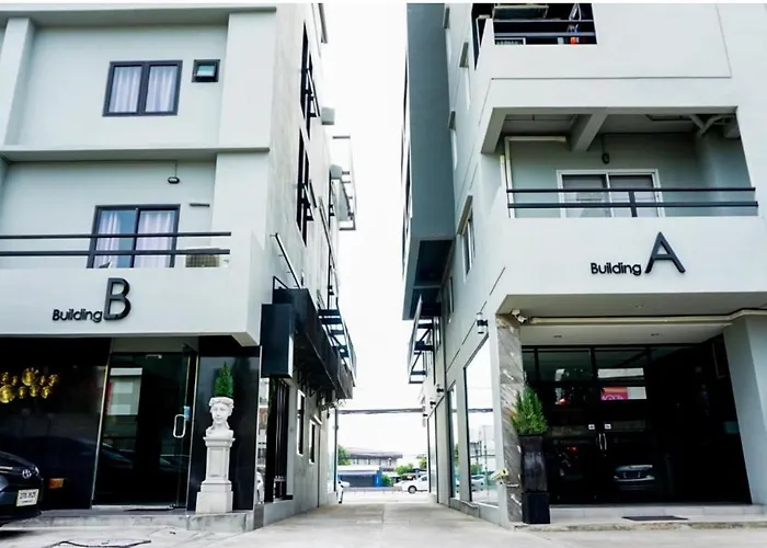 B-Black Hotel Chonburi