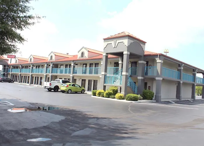 Baymont By Wyndham Franklin Hotel