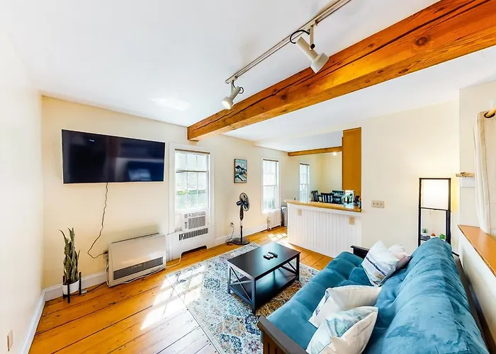 Stowe Mountain Road Escape Hotel