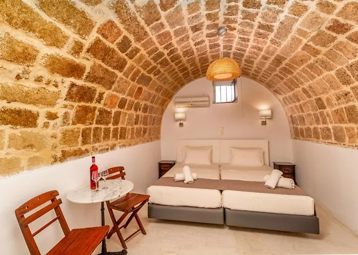 Auberge 32 Old Town Rhodes City
