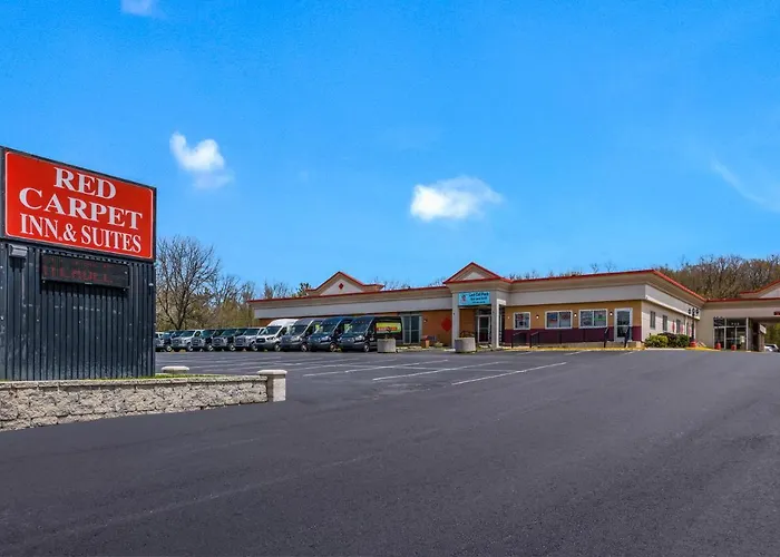 Red Carpet Inn & Suites Hazleton