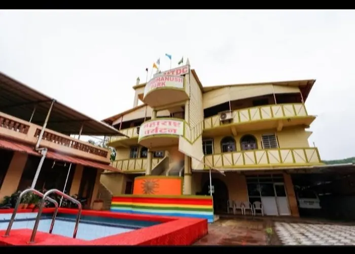 Mtdc Meghdhanush Park Igatpuri