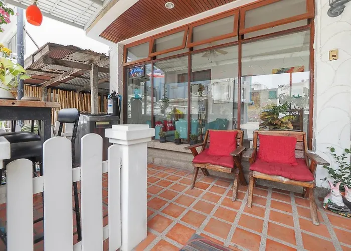 Tong Mee House Hua Hin Hotel