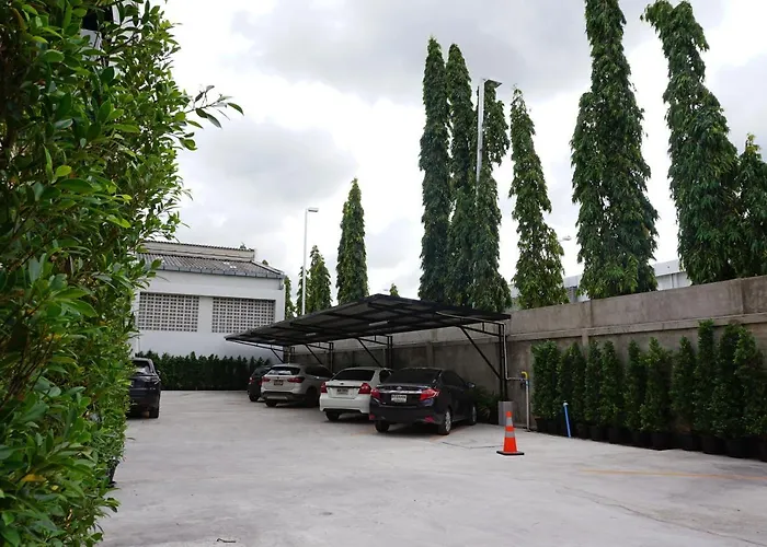 B-Black Hotel Chonburi