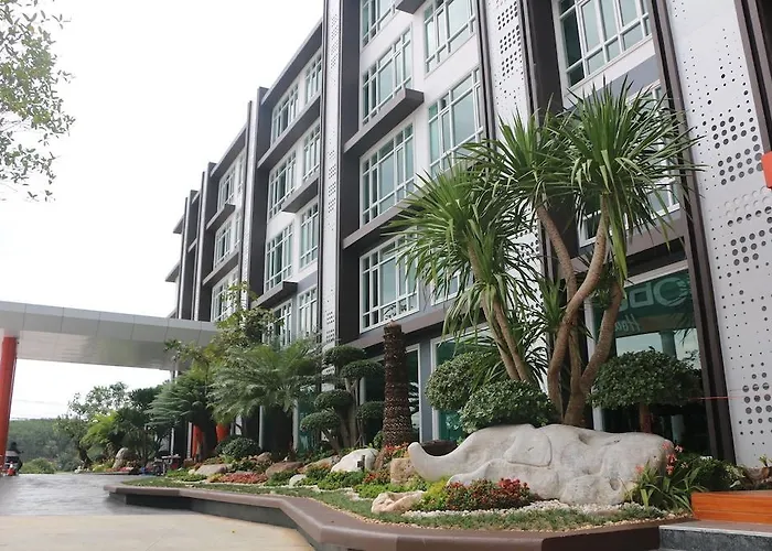 Avada Hotel ตราด