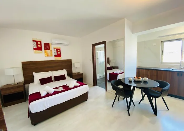 Eleonora Hotel Apartments Larnaca