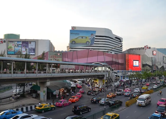 มาทีนี่ รัชดา 32 Hotel กรุงเทพมหานคร