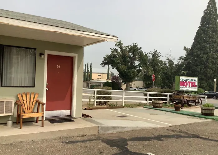 Independence Courthouse Motel