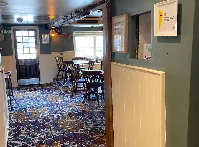 The Red Lion Hotel Cricklade