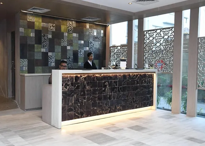 Lynq Aero Hotel Kolkata