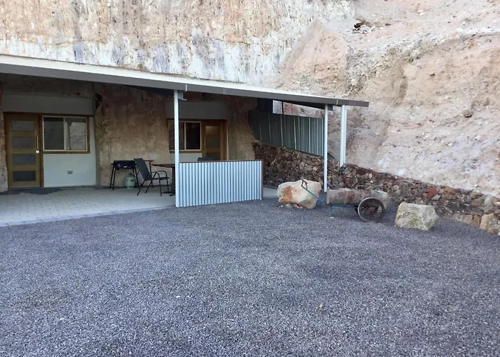 Dug Out B&B Coober Pedy