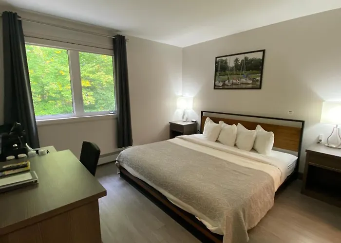 Amber Hotel Grand Bend