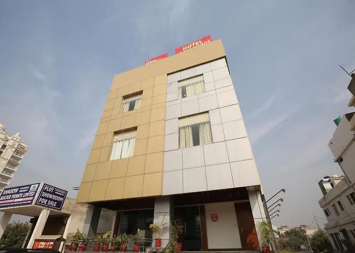 Oyo Hotel Crossroads Zirakpur