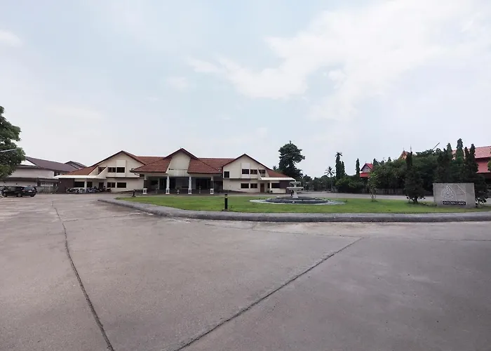 Oyo 859 Golden Land Hotel Chiang Rai