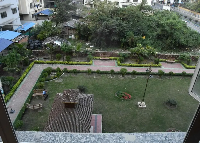 Lynq Aero Hotel Kolkata