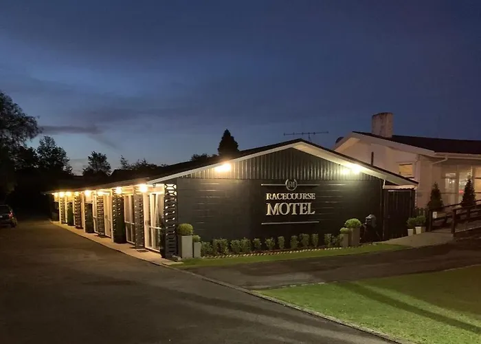 Racecourse Motel Paeroa