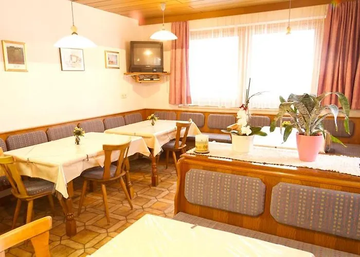 Haus Julia Bed and Breakfast Nauders