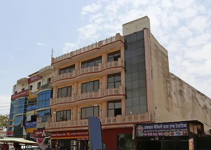 Oyo 14543 Royal Palace And Banquets Mathura