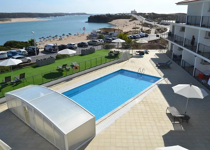 Cerca Da Vitoria 3 Milfontes Aparthotel Vila Nova de Milfontes