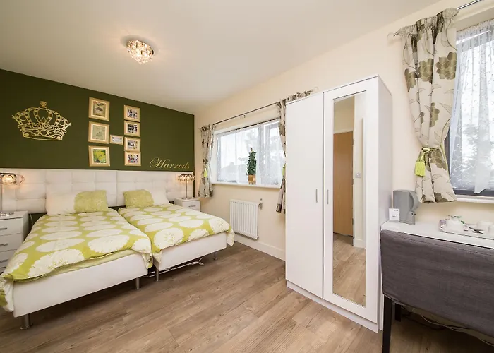 Rowan Park Lodge Croydon