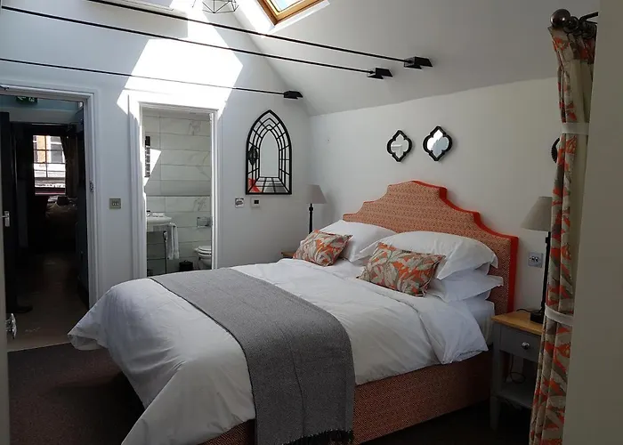 Gilbey'S Bar, Restaurant & Townhouse Bed & Breakfast Windsor