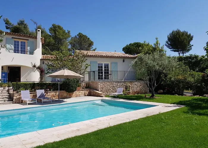 Bed and Breakfast Azurea à Valbonne