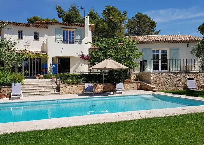 Bed and Breakfast Azurea à Valbonne