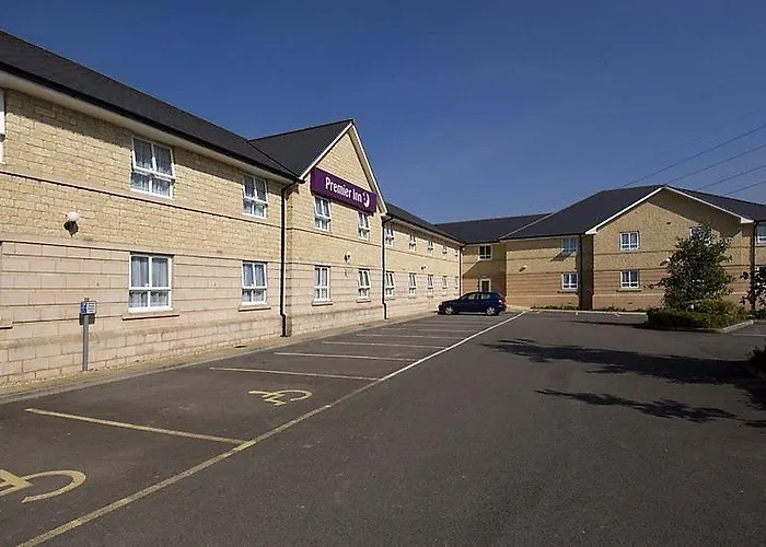 Premier Inn Premier Inn Chippenham