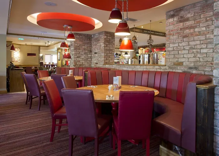 Premier Inn Premier Inn Abergavenny