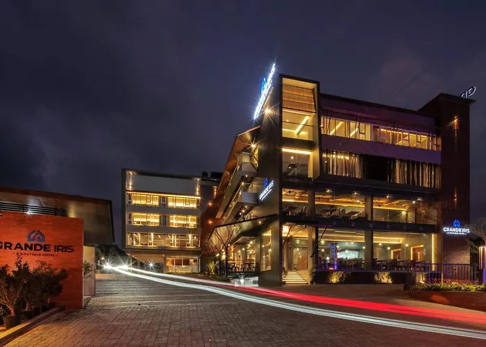Grande Iris Hotel Sultan Bathery