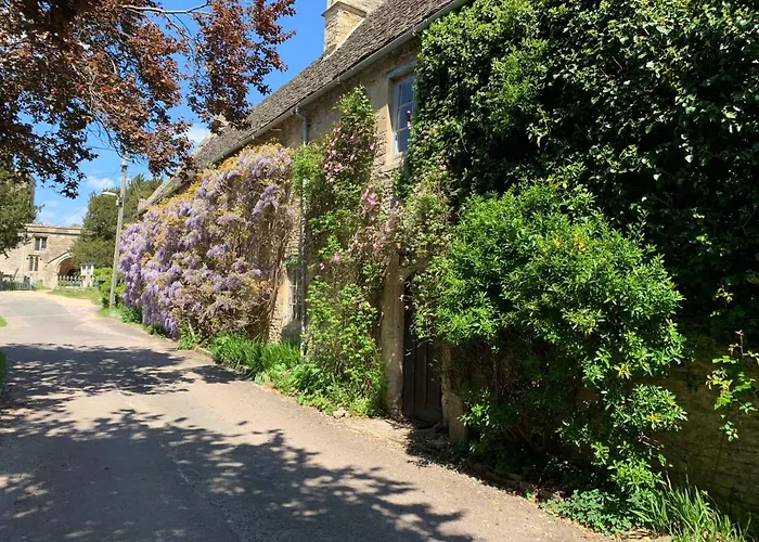 Pytts House Boutique Bed & Breakfast Burford